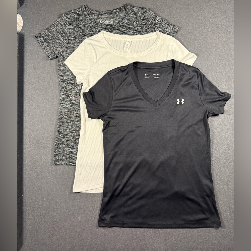 Under Armour Heatgear Short Sleeve Shirts Set of 3 - Women’s XS